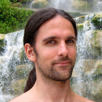 Adam Caplan's headshot